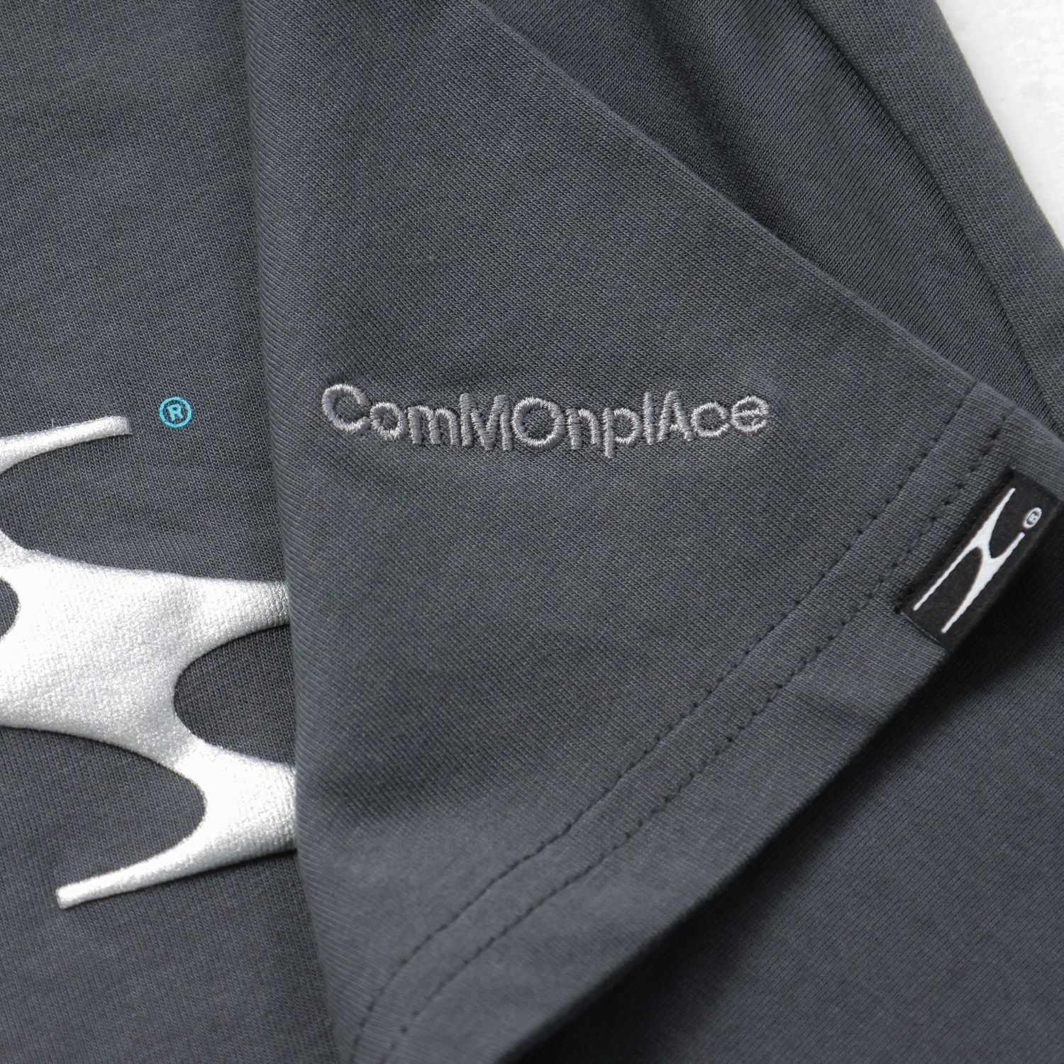 Tee 唯一目的地 heading to A new place